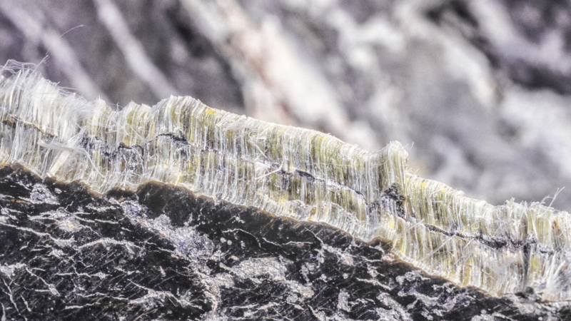 laboratoire de prélèvements d'air à bordeaux pour un chantier amiante SS3 ou SS4